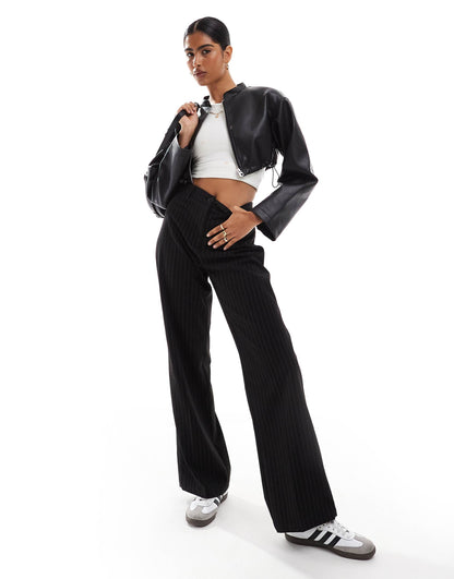Super Cropped Leather Look Jacket