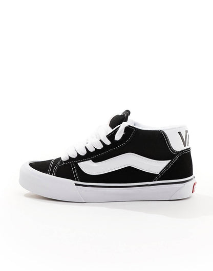 Knu Skool Mid Trainers