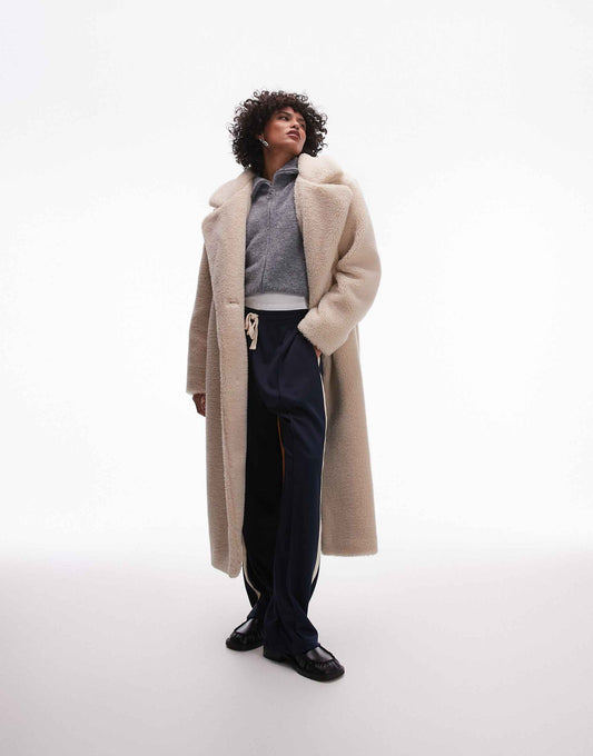 Longline Chuck On Borg Coat