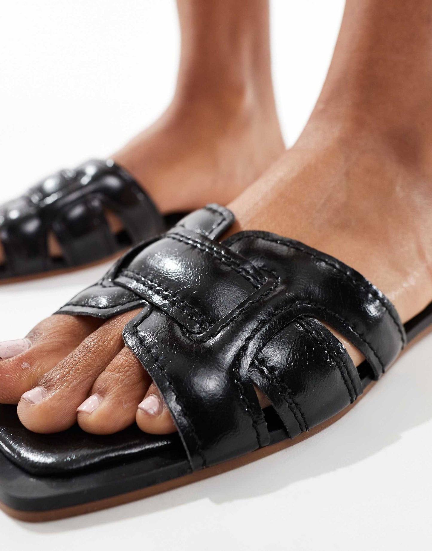 Flat Sandal