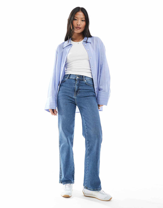 Petite Moxy Straight Leg Jeans