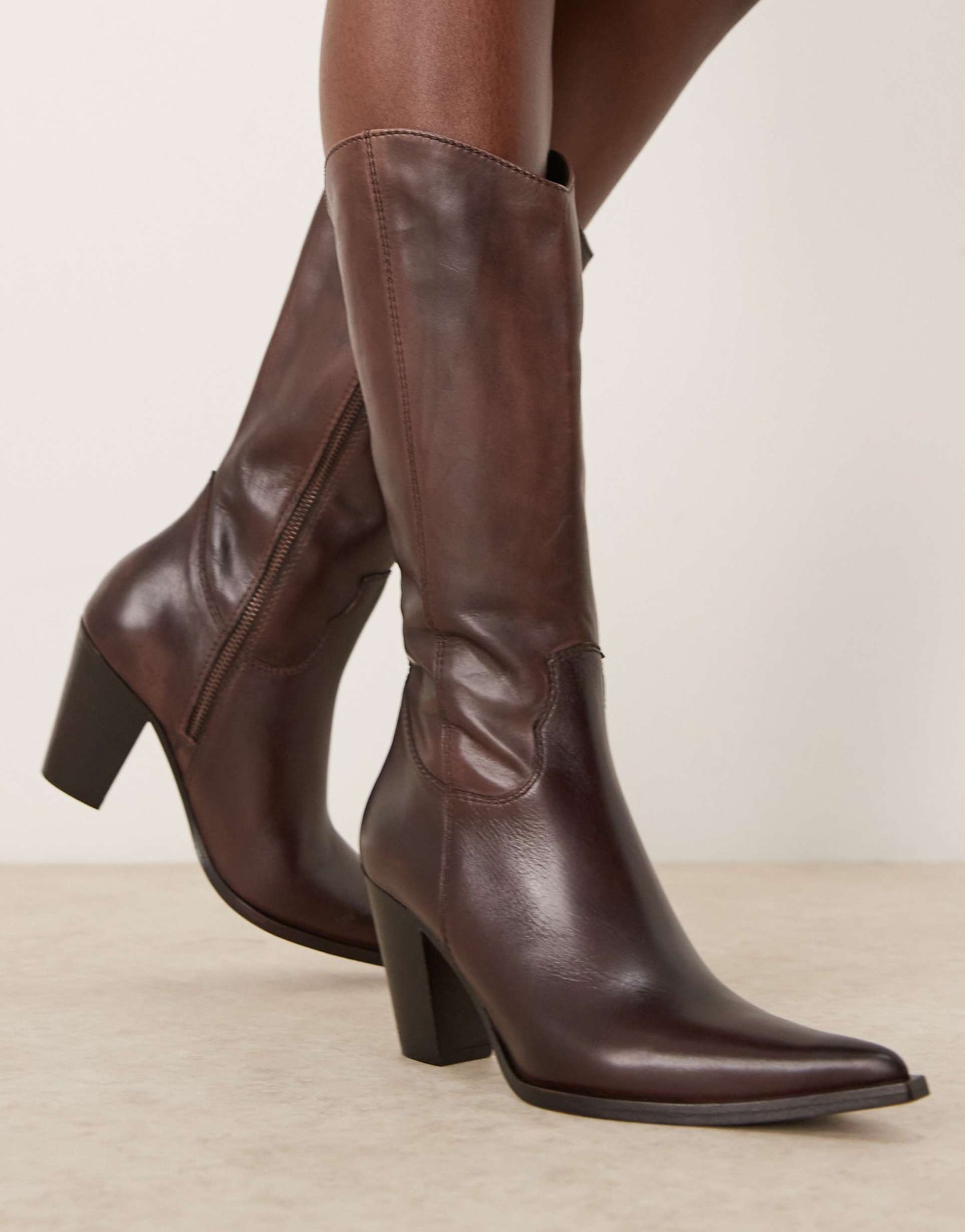 Pointed Toe Leather Mid Heel Western Boot