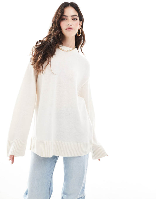 Crew Neck Oversized Jumper With Seam Back Detail