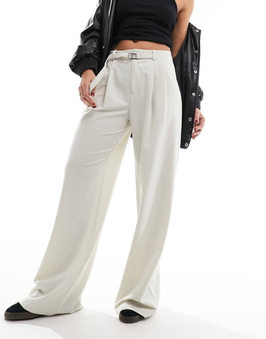 Belted Wide Leg Trouser