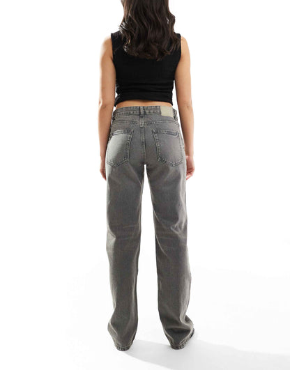 Mid Rise Straight Leg Jean