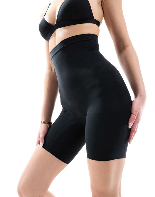 Everyday Seamless Shaping High Waisted Short