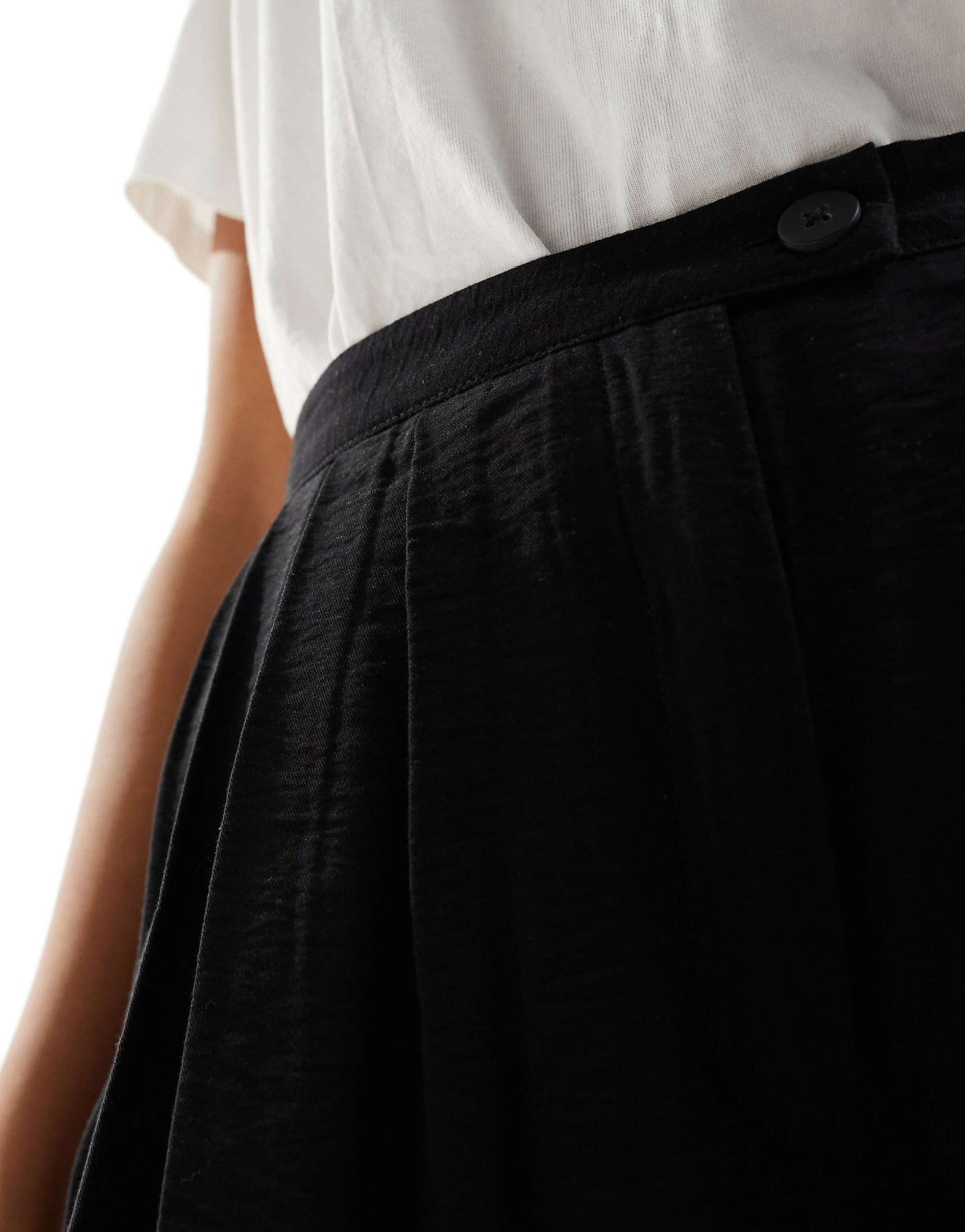 Fluid Pleat Front Trouser