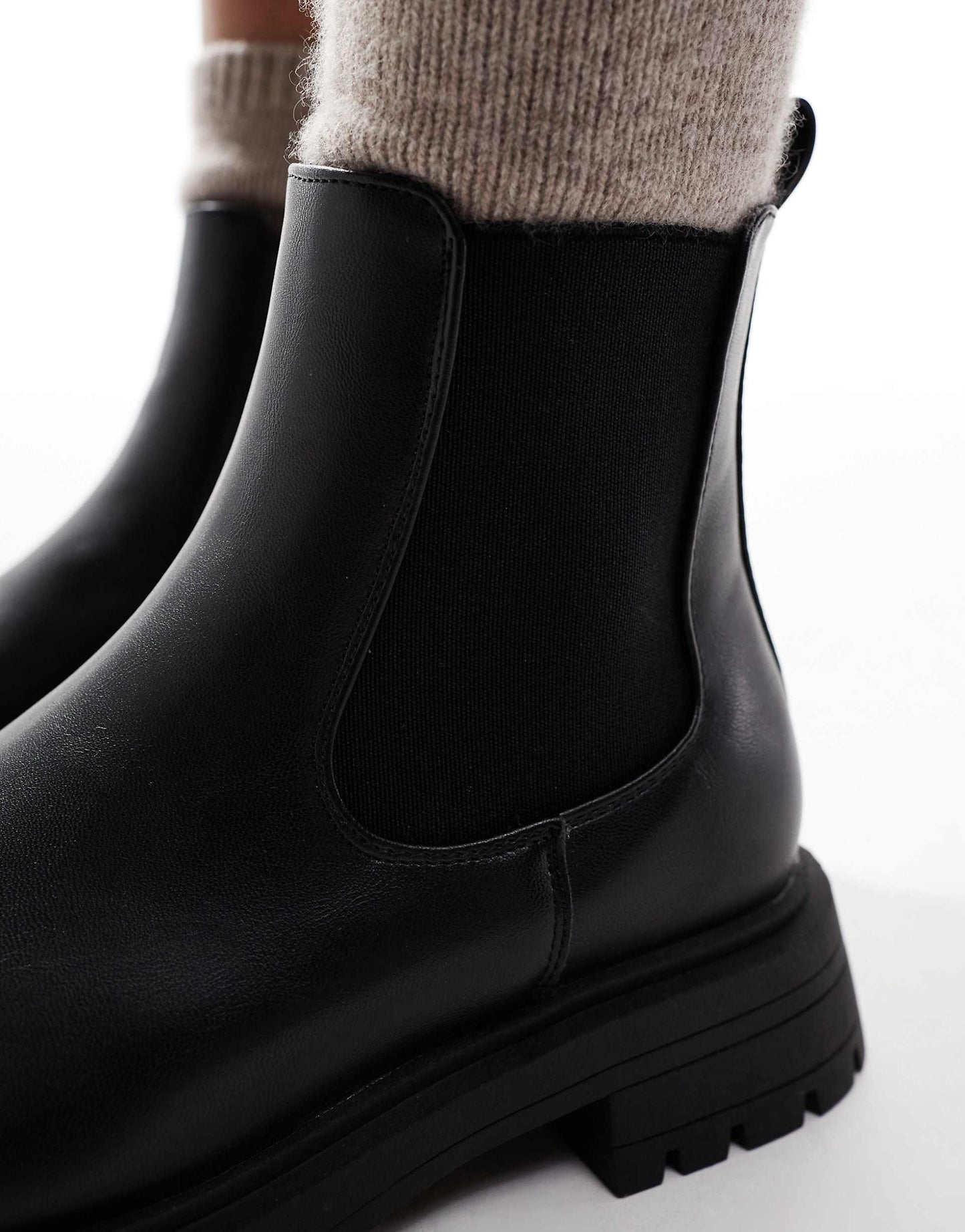 Adjust Chunky Chelsea Boots