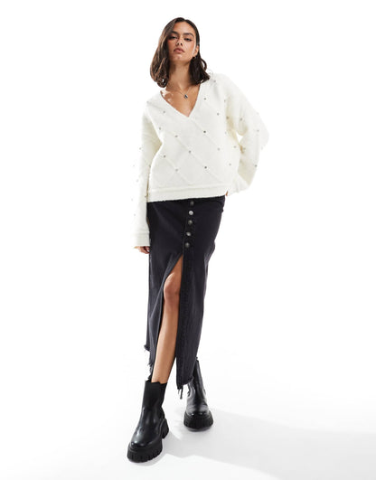 Diamond Pattern Embellished Wide Sleeve Jumper