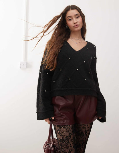 Diamond Pattern Embellished Wide Sleeve Jumper