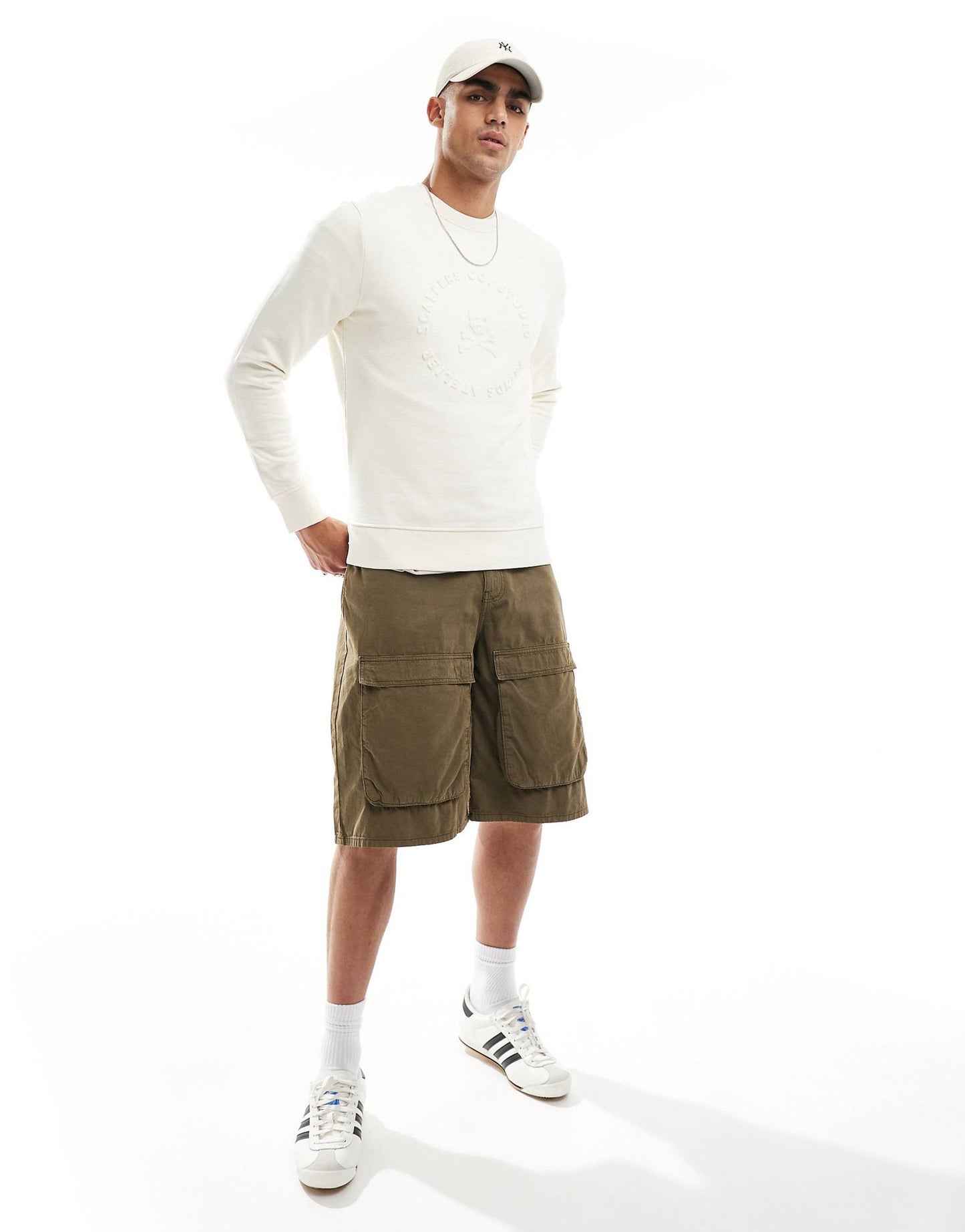 Skull Emboss Sweater