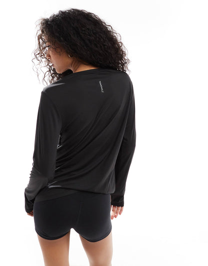 Favorites Running Longsleeve T-Shirt