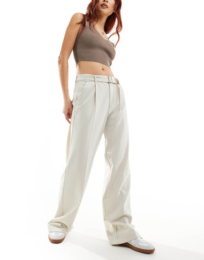 Wide Leg Pleat Tailored Trouser With Belt