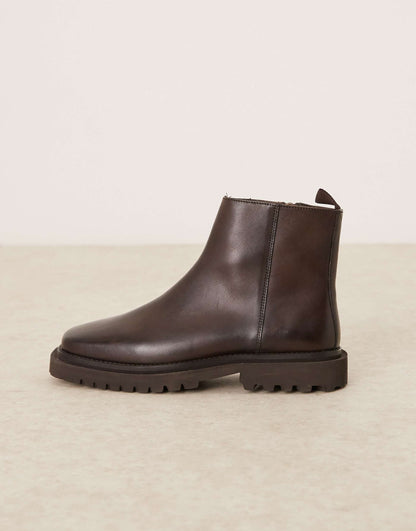 Chelsea Boot