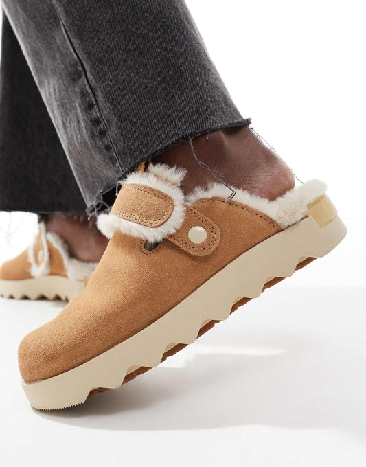 Viibe Cozy Faux Fur Suede Clogs