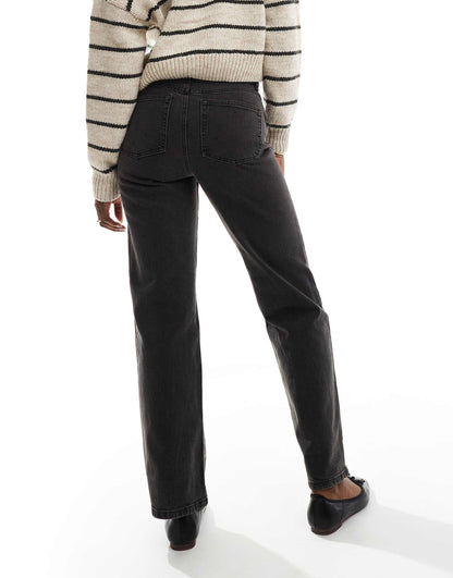 Comfort Stretch Straight Leg Jean