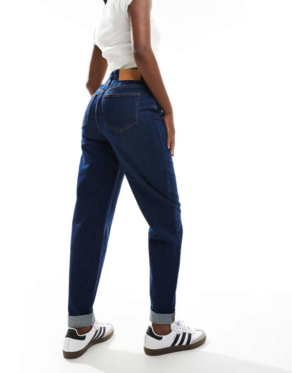 High Rise Relaxed Mom Jean