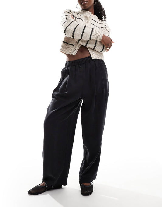 Premium Casual Pull On Trousers With Pleat Detail