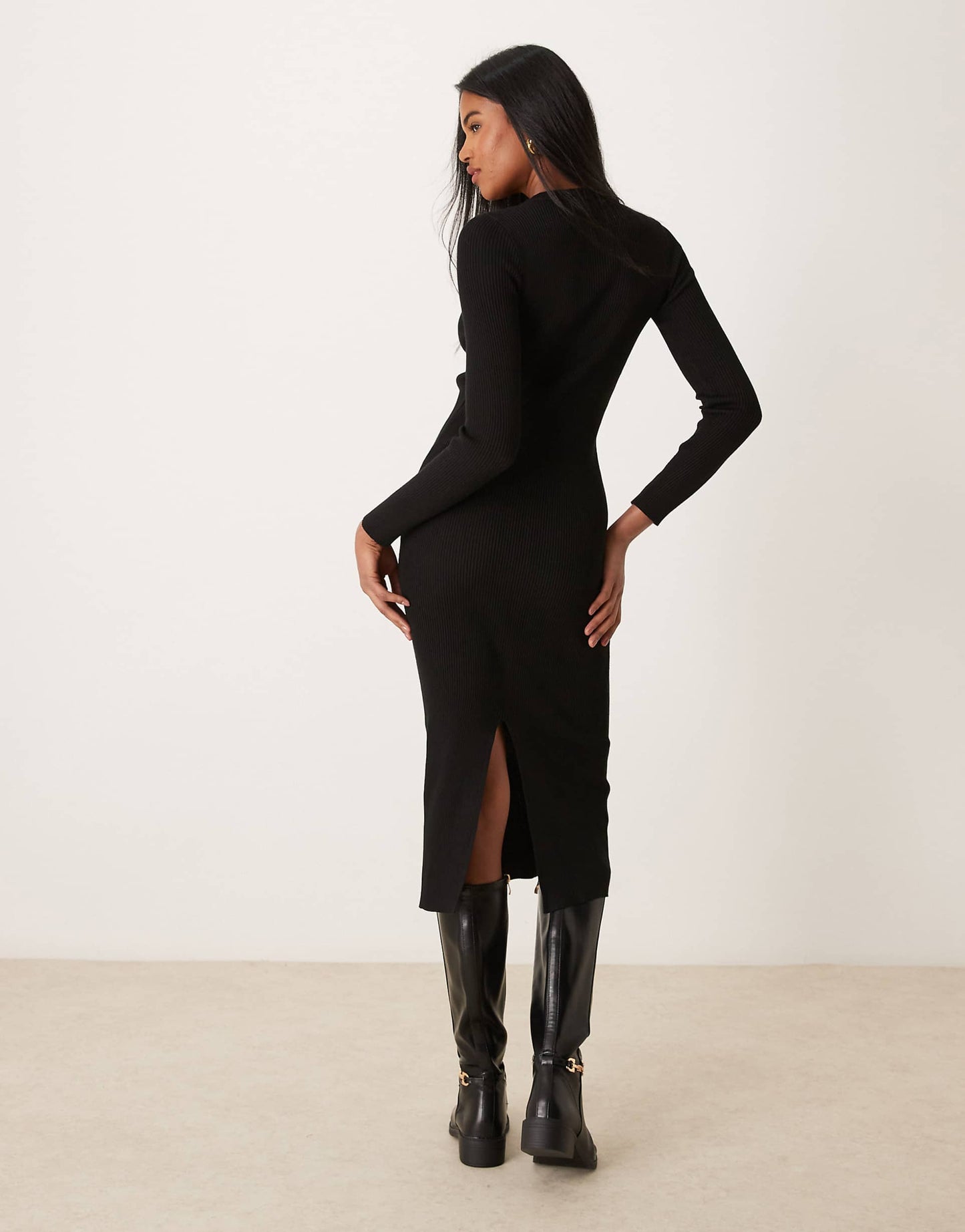 Crew Neck Ribbed Knitted Midi Dress
