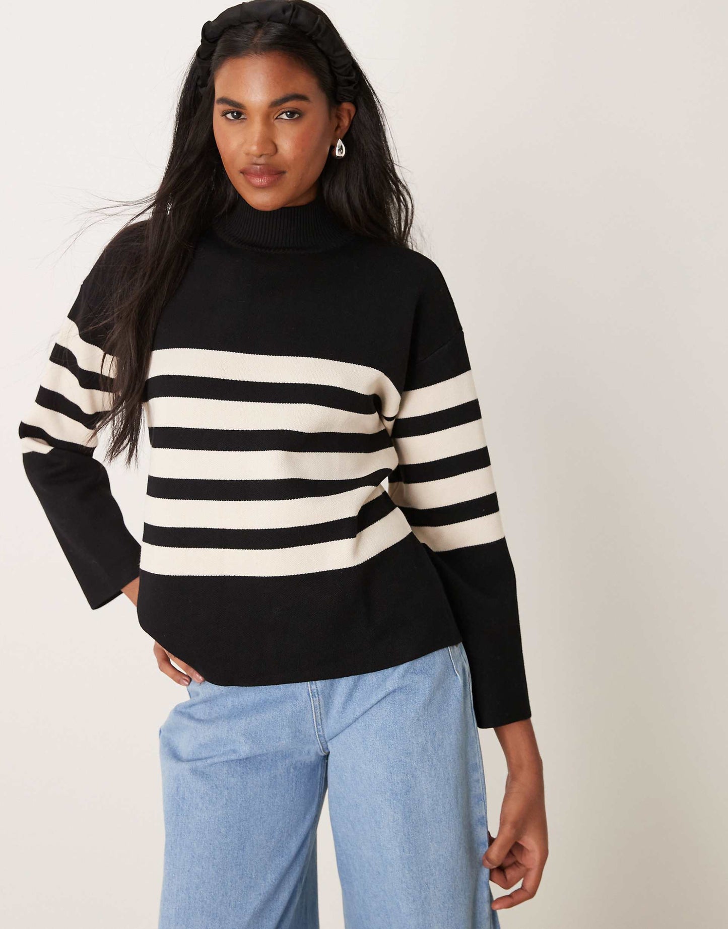 Stand Neck Stripe Jumper