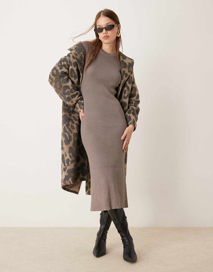 Crew Neck Ribbed Knitted Midi Dress