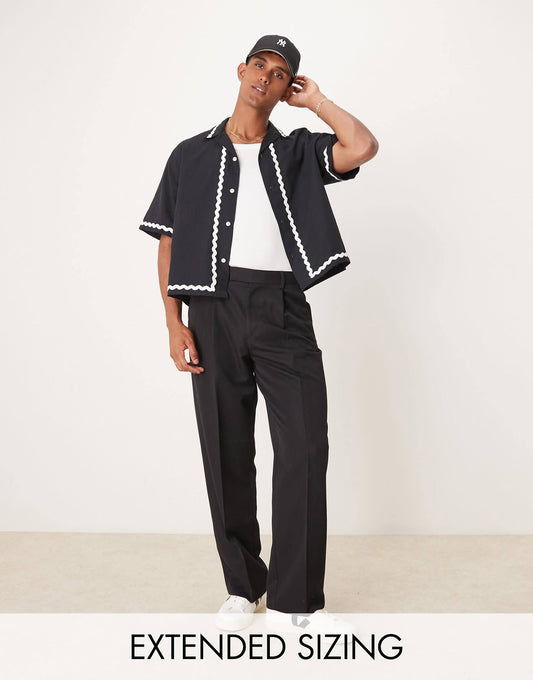 Smart Wide Leg Trousers With Front Pleat