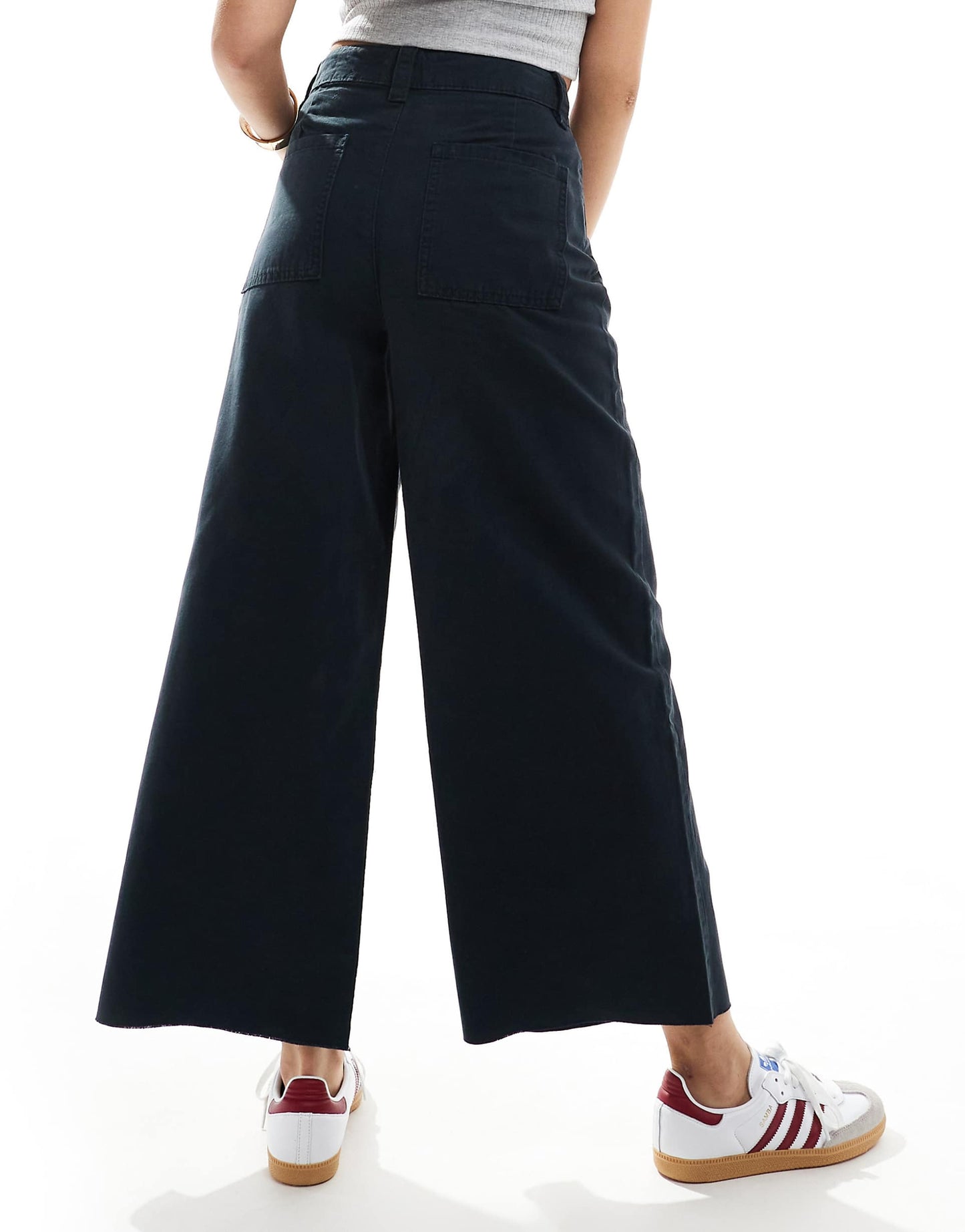 Cropped Wide Leg Trouser With Raw Hem