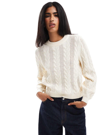 Round Neck Cable Knit Jumper