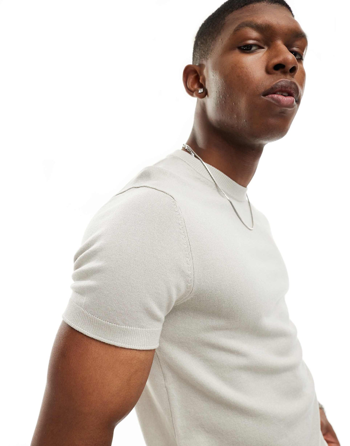 Fine Knitted Muscle Fit T-Shirt