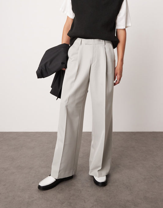 Smart Loose Fit Trousers With Front Pleats