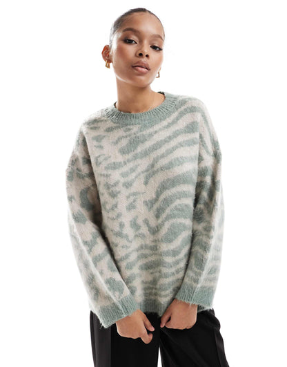 Round Neck Animal Print Jumper