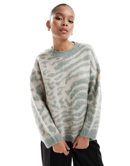 Round Neck Animal Print Jumper