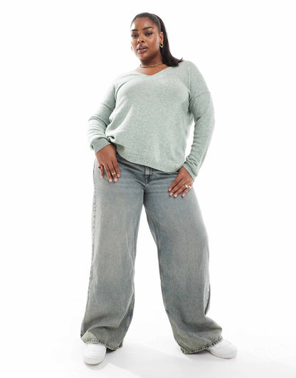 Curve V-Neck Jumper