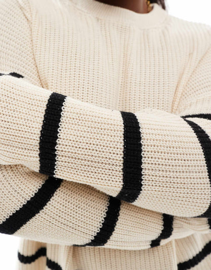 Curve Round Neck Stripe Jumper