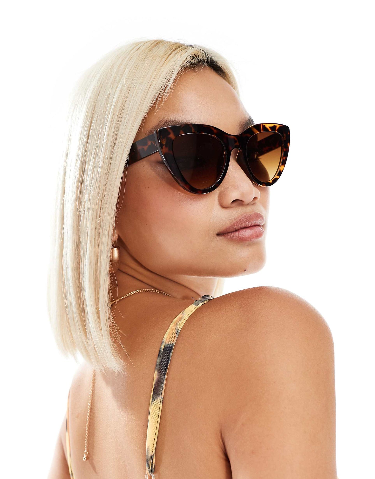 Oversized Circle Cat Eye Sunglasses