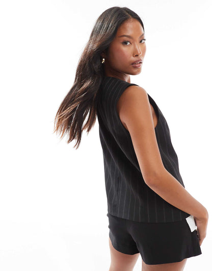 Petite Exposed Pocket Waistcoat