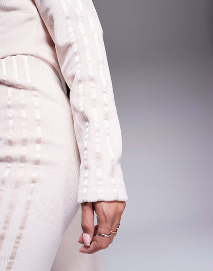 Hyper Femme Cropped Jacket