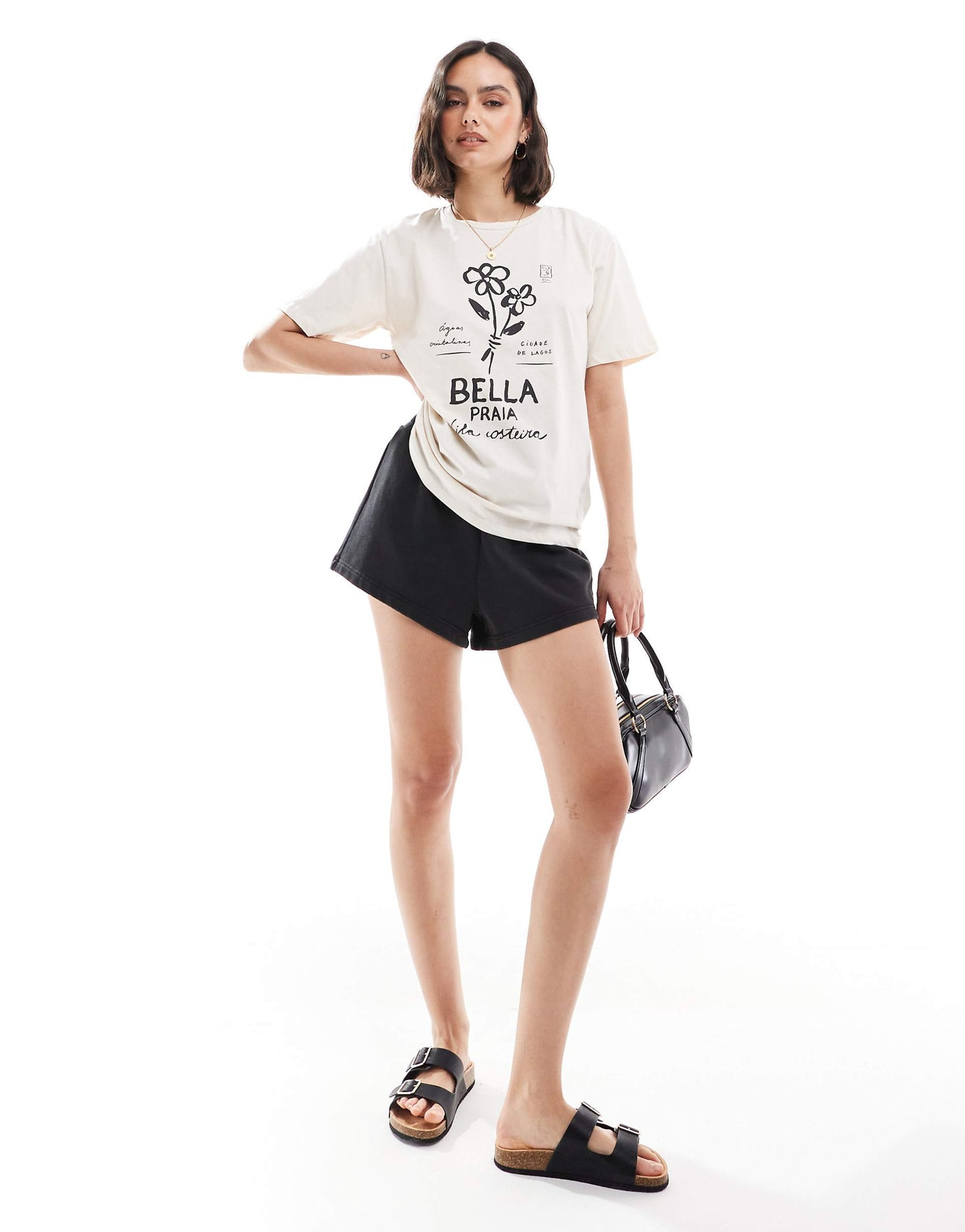 'Bela Praia' Graphic T-Shirt