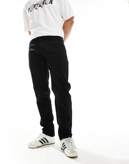 Norwood Loose Jeans