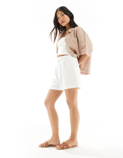 Petite Linen Look Short