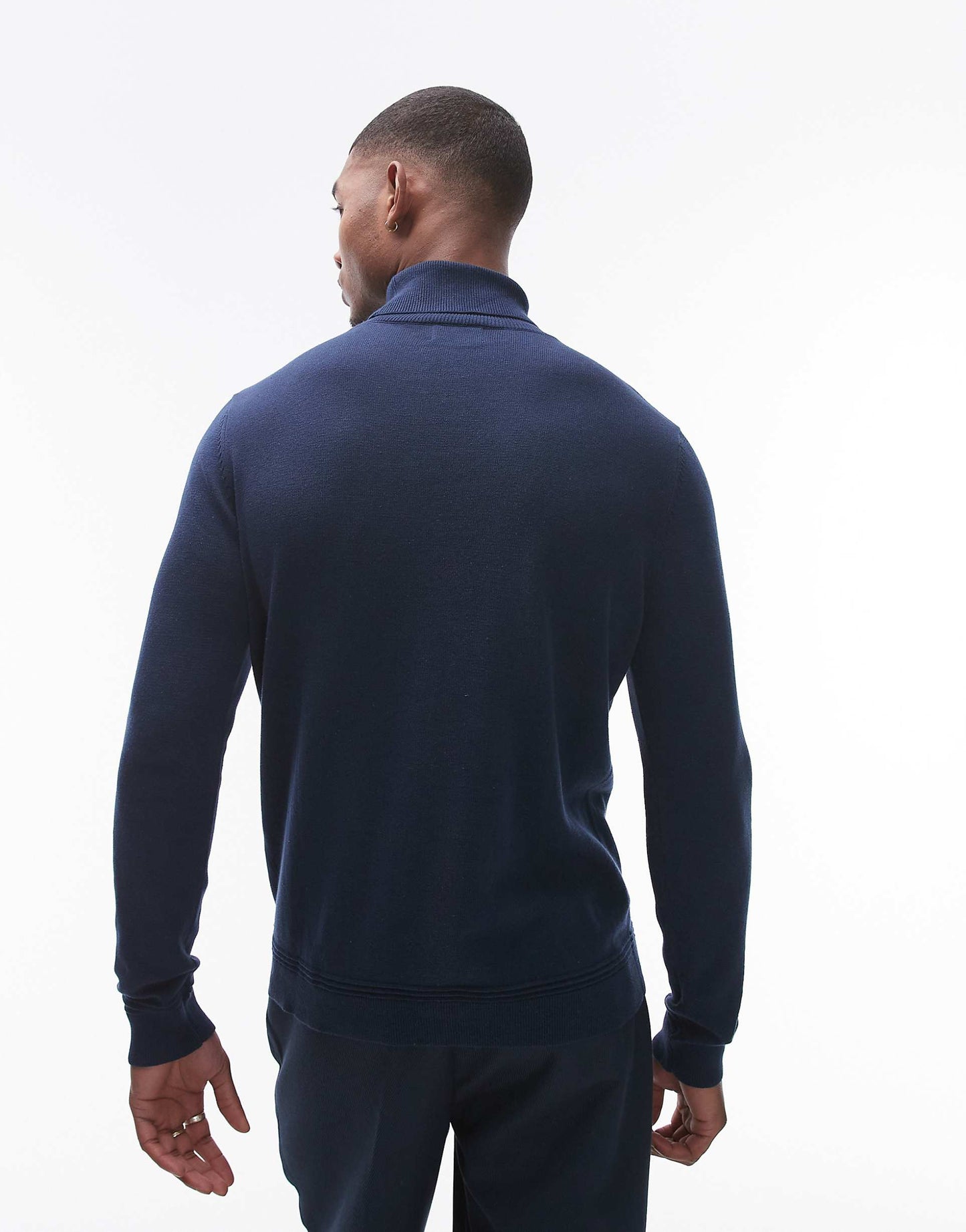 Essential Roll Neck