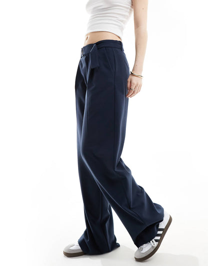 Wide Leg Pleat Tailored Trouser With Belt