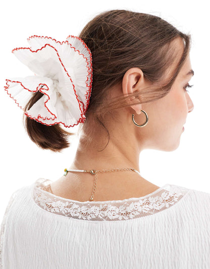 Scrunchie With Plisse Detail