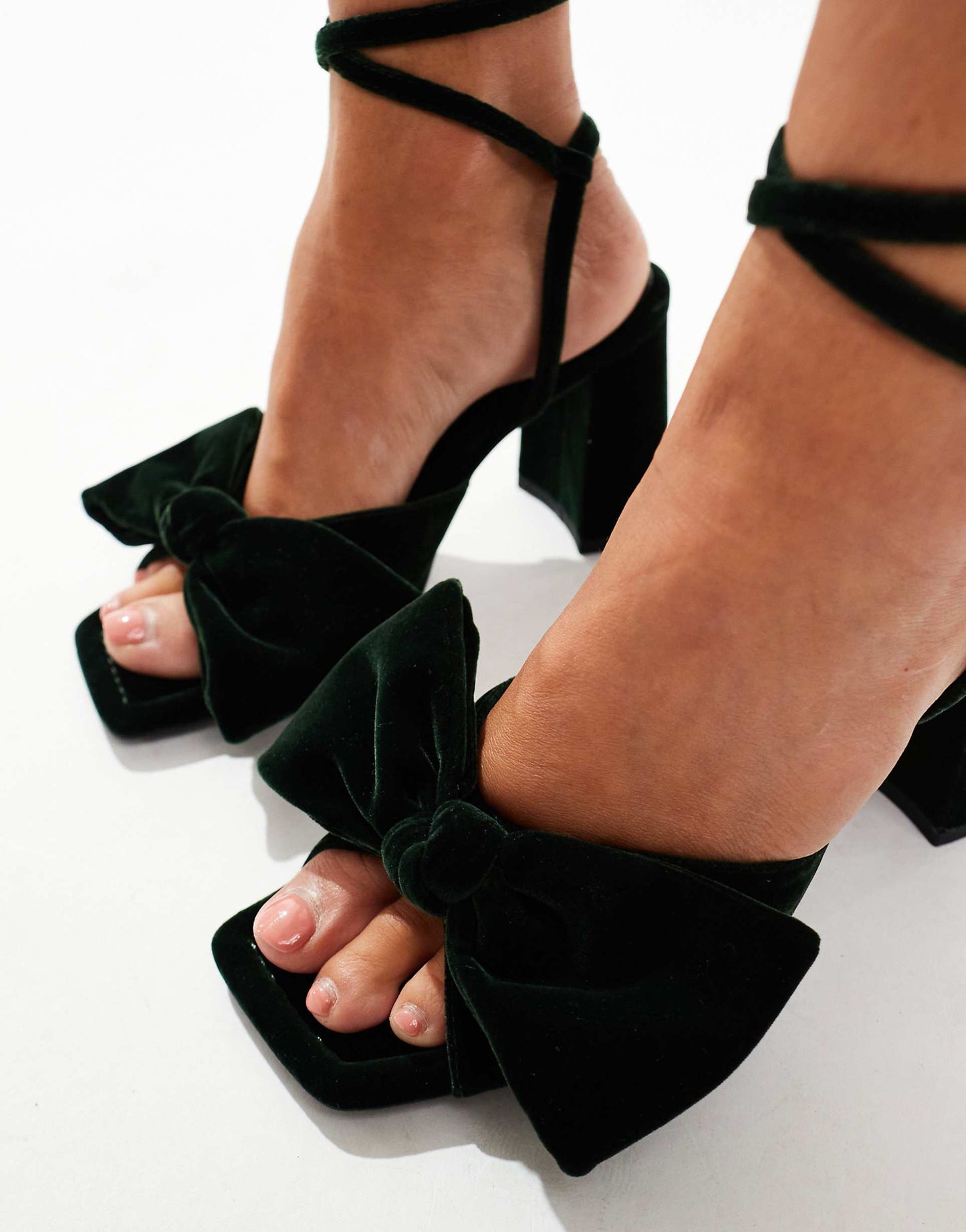 Hitched Bow Detail Mid Block Heeled Sandals