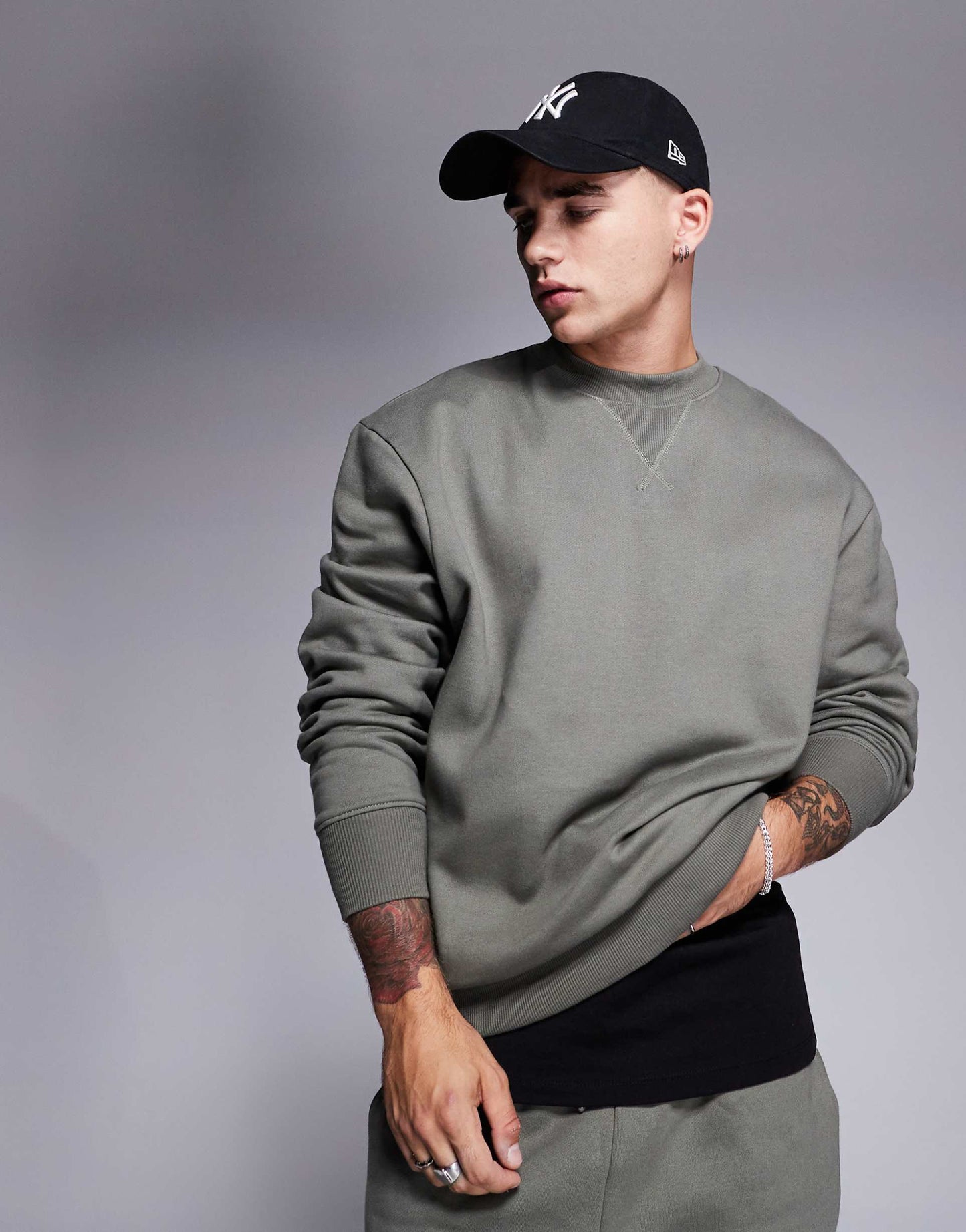 Premium Heavyweight Oversized Sweatshirt 400Gsm
