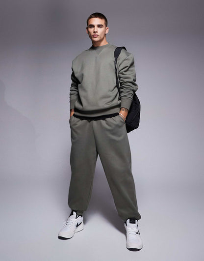 Premium Heavyweight Oversized Sweatshirt 400Gsm