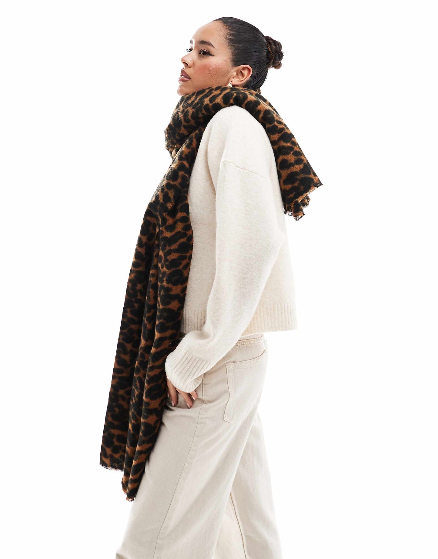 Woven Scarf With Leopard Design