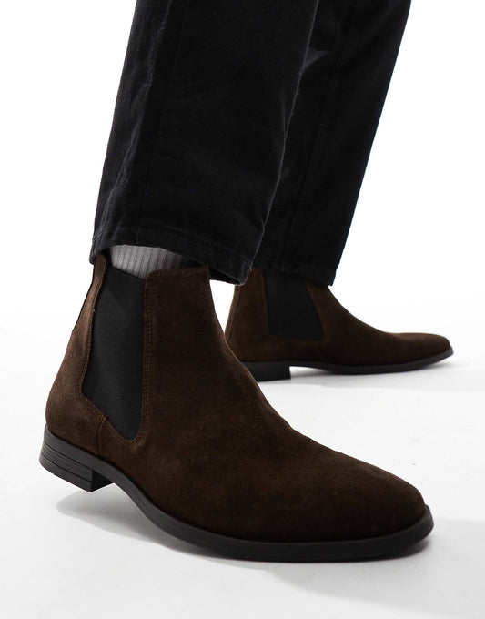 Chelsea Boots