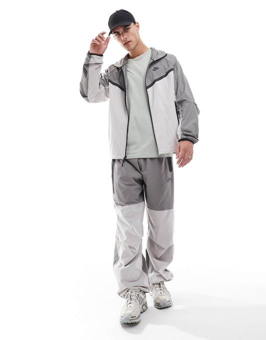 Tech Woven Oversized Fit Trousers