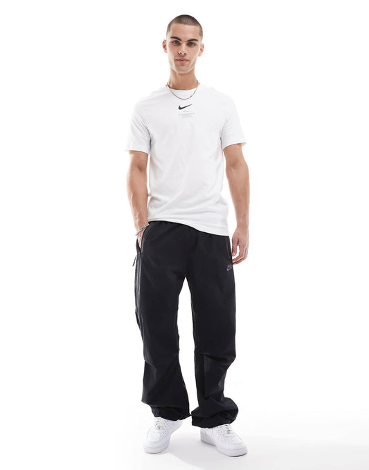 Tech Woven Loose Fit Trousers